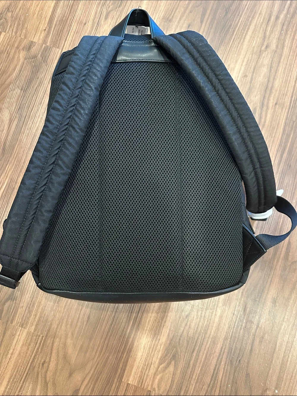 GUESS Black Everyday Men's Backpack with Logo Patch Backpack Guess Black Garnon
